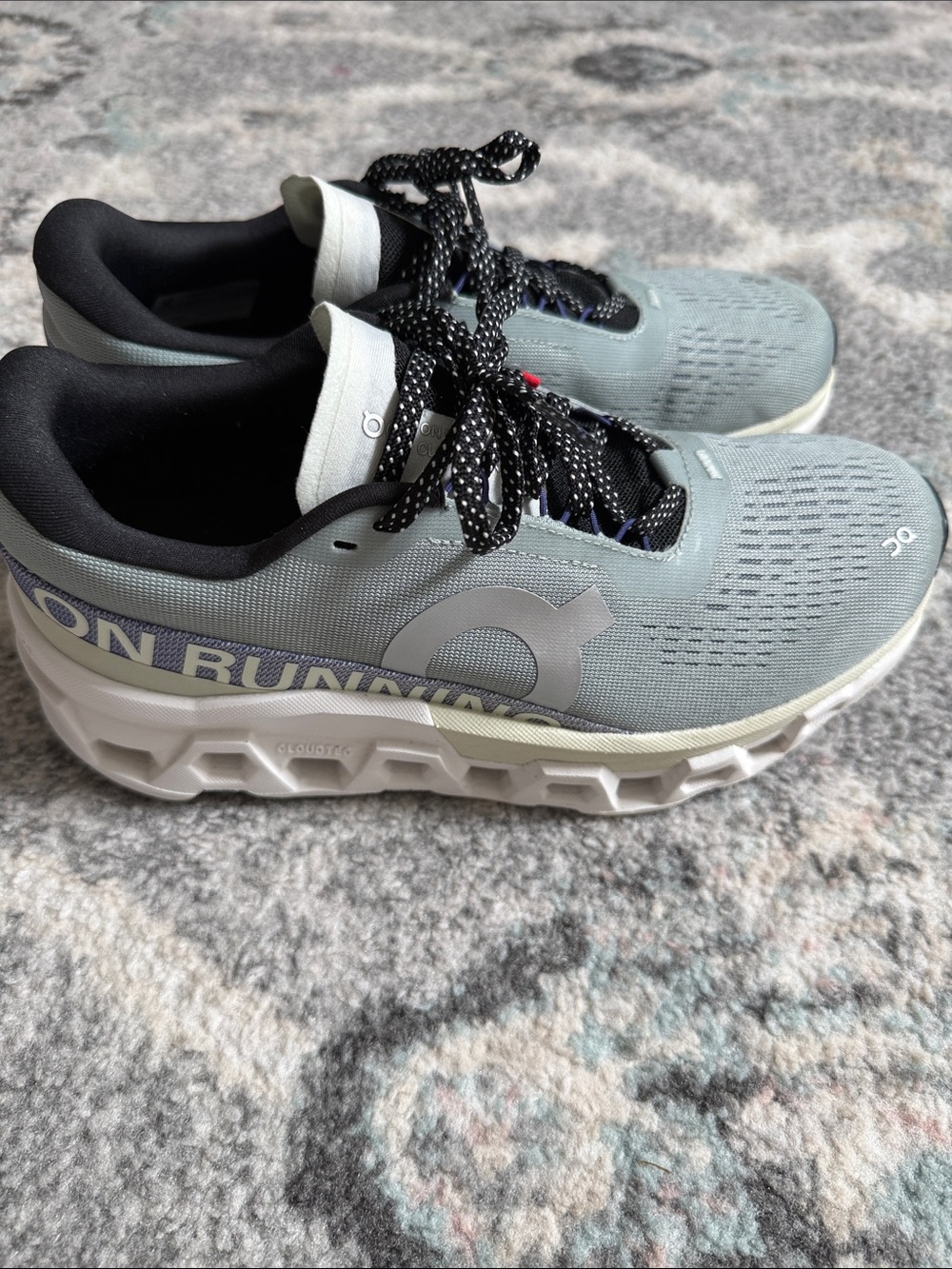 Women’s On Running Cloudmonster 2 Shoes Size 8.5